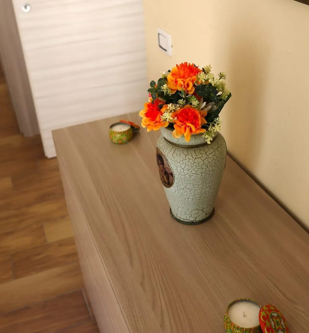 L'Oasi Del Re - Apartment Naples 0*,