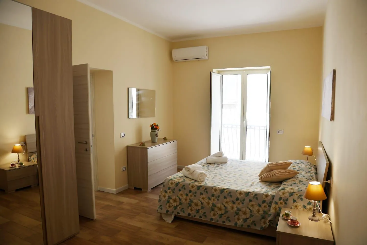 L'Oasi Del Re - Apartment Naples